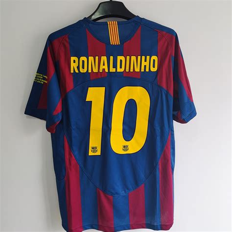 Camiseta ronaldinho fc Continuara.org