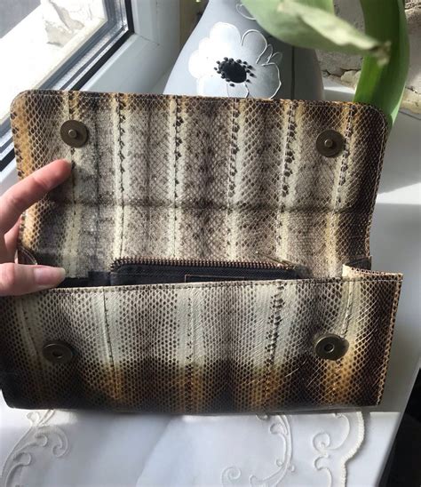 Cartera piel serpiente Continuara.org