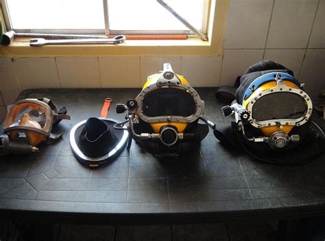 Casco buzo Continuara.org