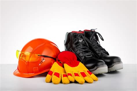 Casco guantes botas Continuara.org