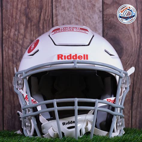 Casco semi nuevo Continuara.org