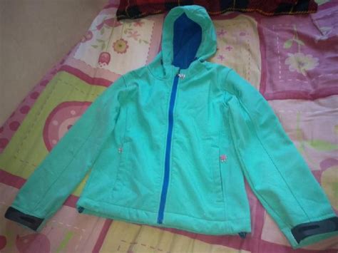 Casi nueva chaqueta Continuara.org