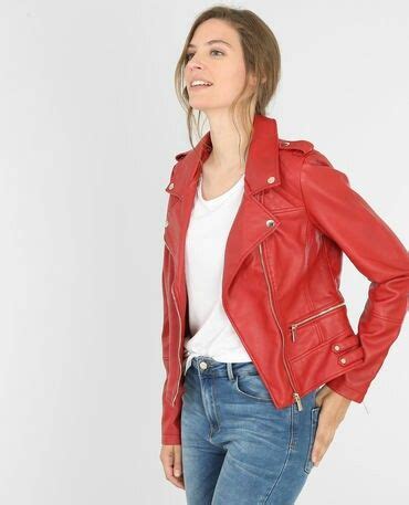 Cazadora pimkie roja Continuara.org