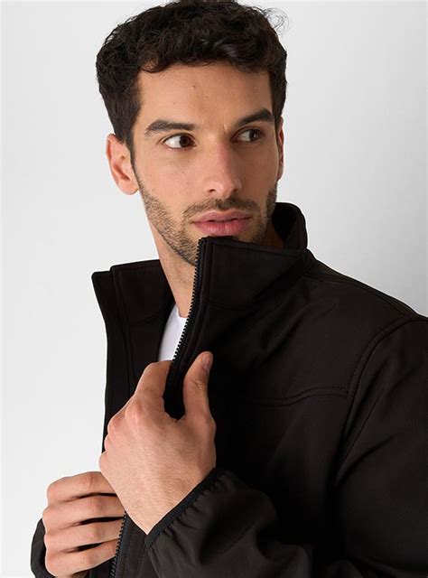 Chaqueta cuello alto Continuara.org