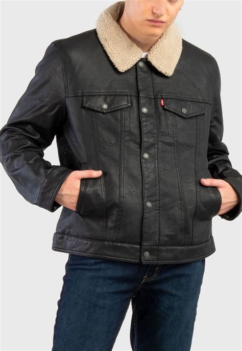 Chaqueta cuero levis Continuara.org