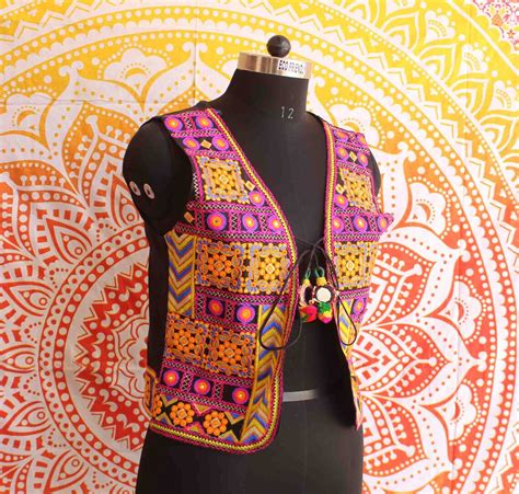 Chaqueta estilo disenador Continuara.org