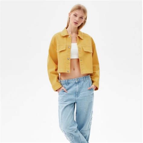 Chaqueta marca bershka Continuara.org