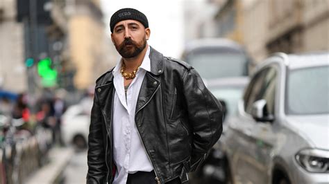 Chupa cuero biker Continuara.org