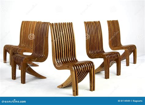 Cinco sillas madera Continuara.org