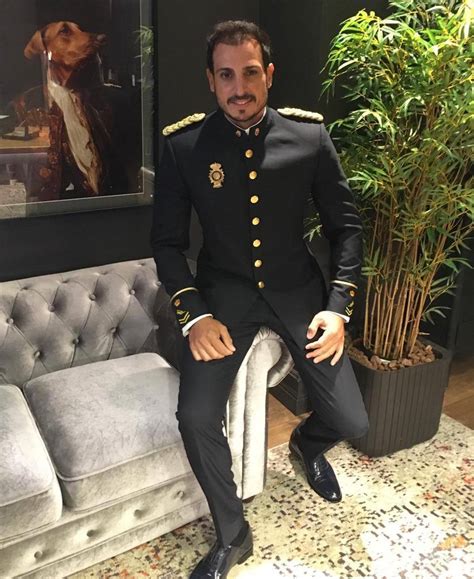 Cinco trajes gran Continuara.org