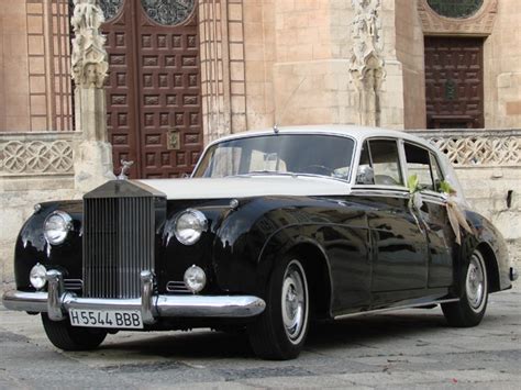Coche clasico silver Continuara.org