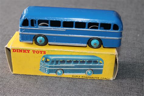 Coche dinky toys Continuara.org