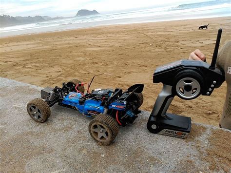 Coche teledirigidoavion robot Continuara.org