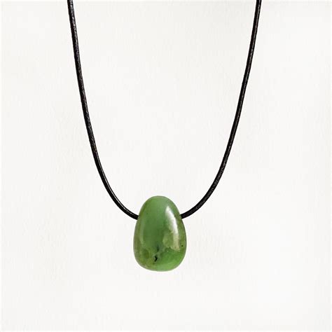 Colgante jade verde Continuara.org