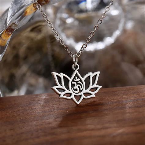 Collar colgante lotus Continuara.org