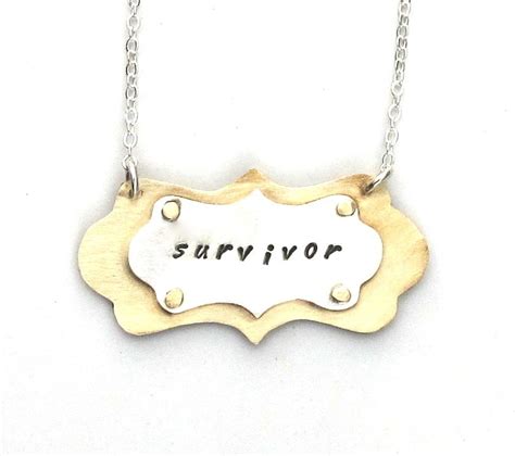 Collar se etiqueta Continuara.org