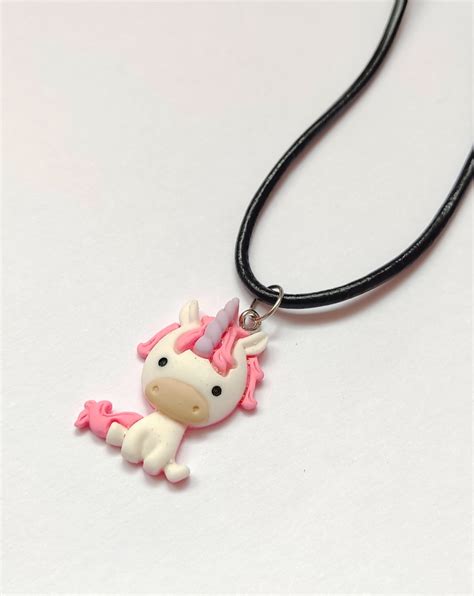 Collar unicornio Continuara.org