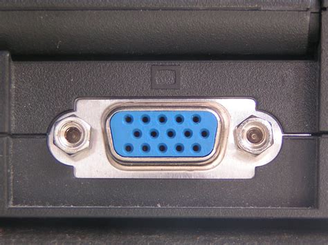 Conector vga Continuara.org