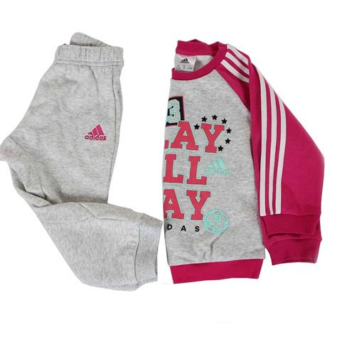 Conjunto deportivo nina Continuara.org
