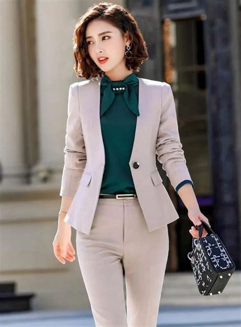 Conjunto traje mujer Continuara.org