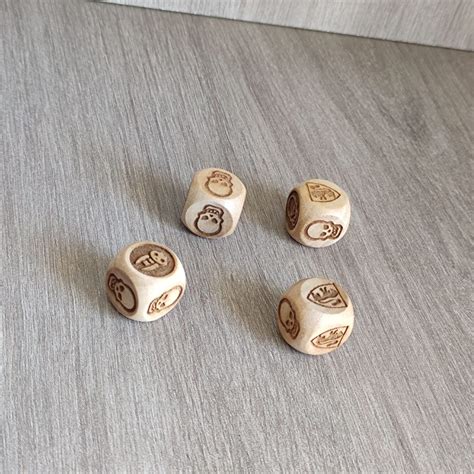 Dados movimiento heroquest Continuara.org