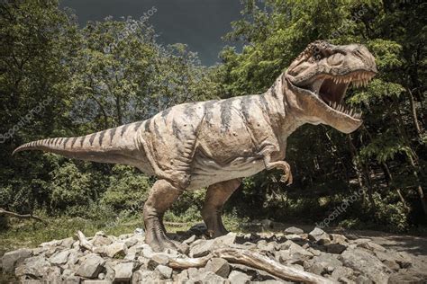 Dinosaurio realista grande Continuara.org