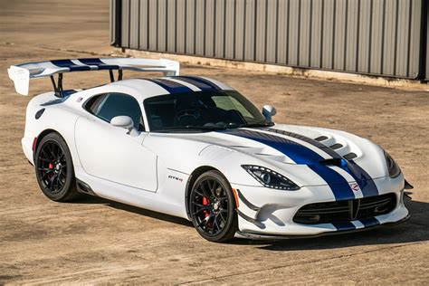 Dodge viper Continuara.org