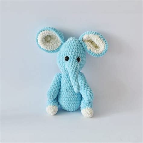 Elefante tejida mano Continuara.org