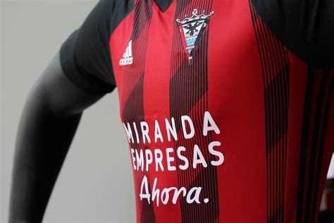 Equipacion original talla Continuara.org