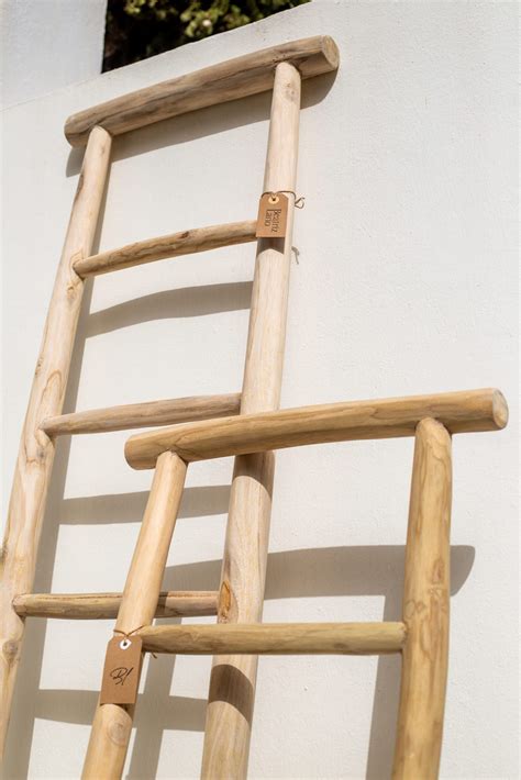 Escalera madera decorativa Continuara.org