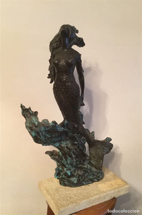 Escultura cabeza sirena Continuara.org