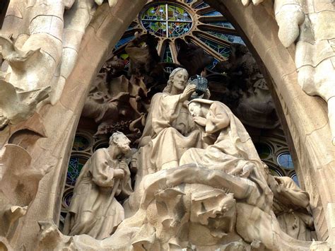 Escultura sagrada familia Continuara.org