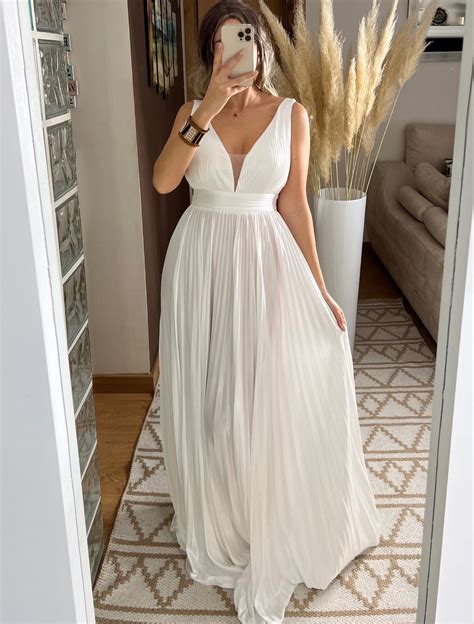 Espectacular vestido blanco Continuara.org