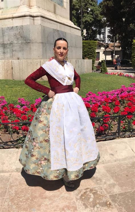 Falda fallera Continuara.org