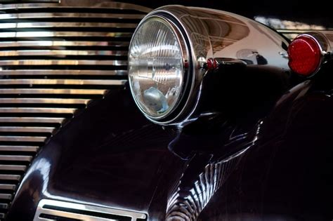 Faro coche vintaje Continuara.org