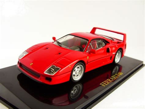 Ferrari miniatura Continuara.org