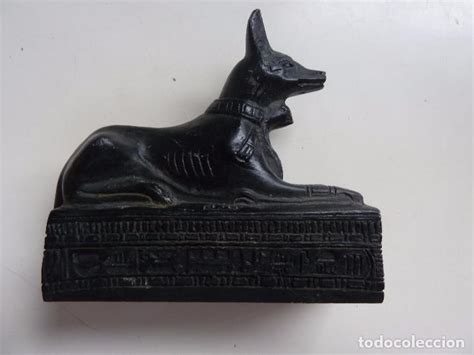 Figura egipcia perro Continuara.org