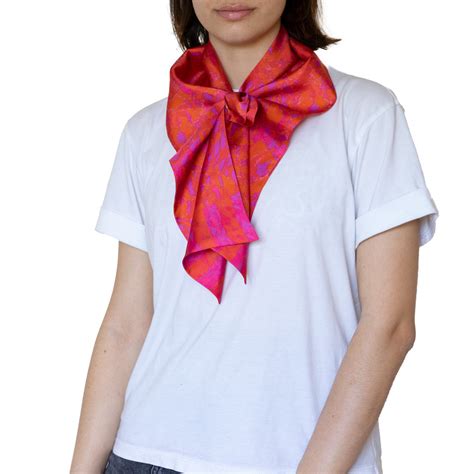 Foulard rojo Continuara.org