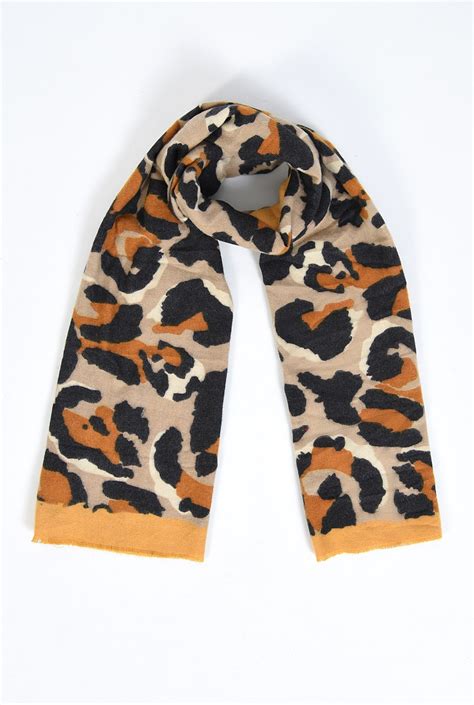 Fular animal print Continuara.org