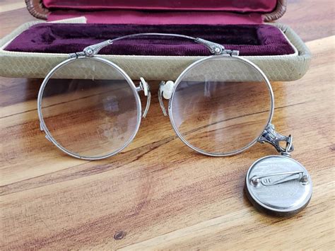 Gafas antiguas vintage Continuara.org