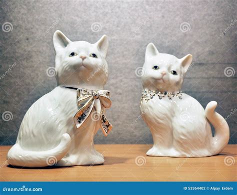 Gatos porcelana Continuara.org