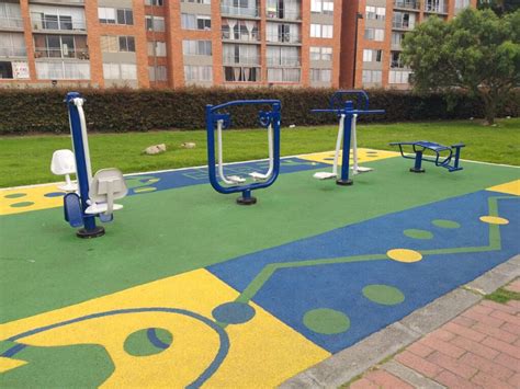 Gimnasio parque infantil Continuara.org