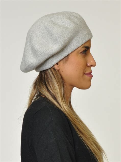 Gorro boina gris Continuara.org
