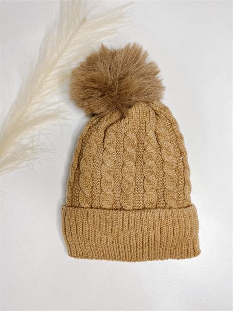 Gorro camel Continuara.org