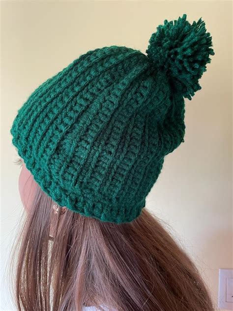 Gorro tejido Continuara.org