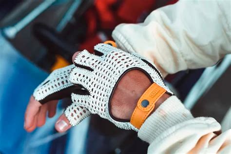 Guantes carro Continuara.org