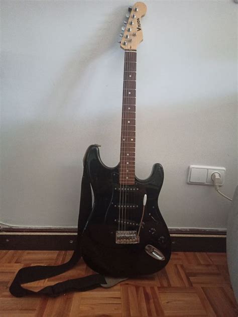 Guitarra muy nueva Continuara.org