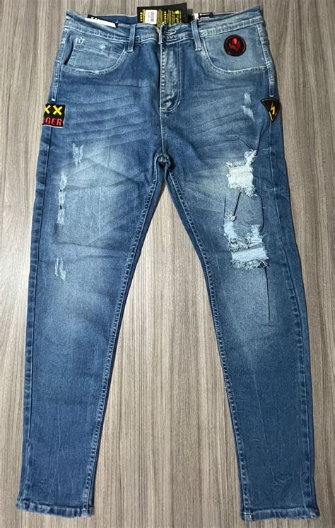 Jeans rotos bordado Continuara.org