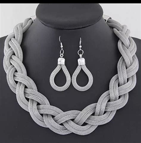 Juego collares Continuara.org