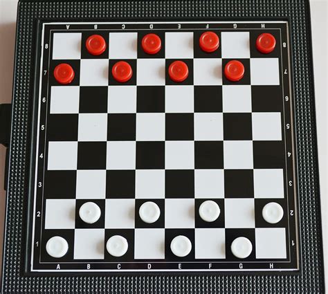 Juego figuras damas Continuara.org